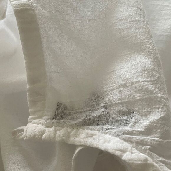 Style Envy Women's Floral Eyelet Embroidered Bell Sleeve Crew Neck Blouse Top - Picture 9 of 14